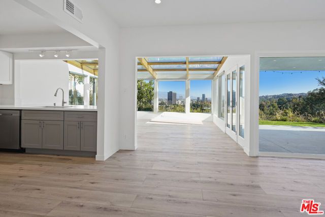 16210 Bertella Drive, Los Angeles, CA 91436