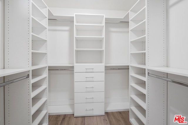 16210 Bertella Drive, Los Angeles, CA 91436