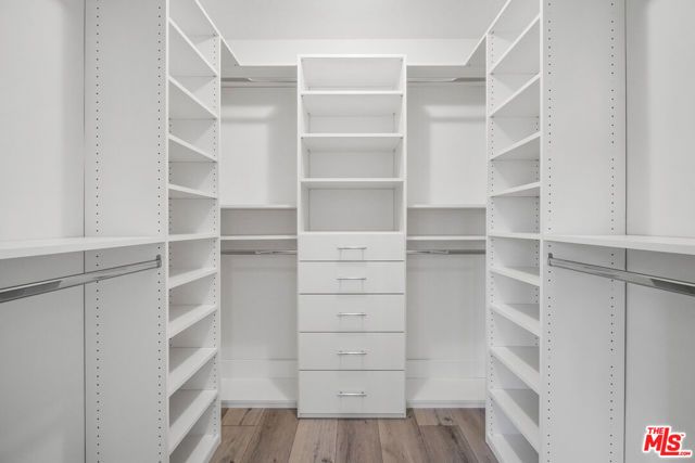 16210 Bertella Drive, Los Angeles, CA 91436