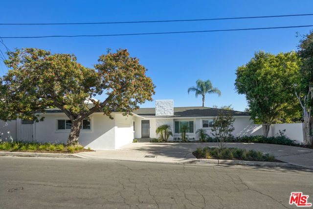 16210 Bertella Drive, Los Angeles, CA 91436