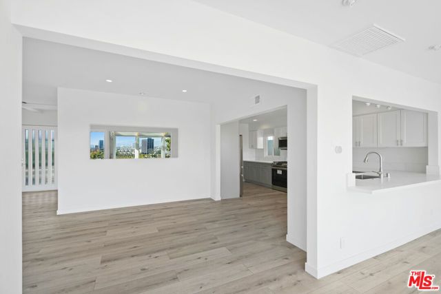 16210 Bertella Drive, Los Angeles, CA 91436