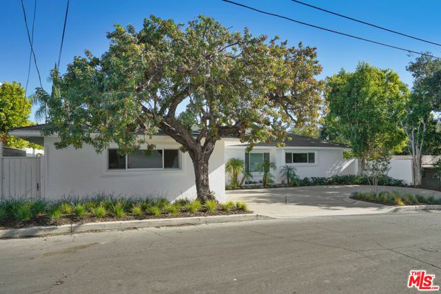 16210 Bertella Drive, Los Angeles, CA 91436