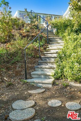 16210 Bertella Drive, Los Angeles, CA 91436