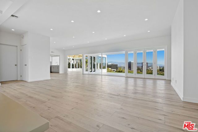 16210 Bertella Drive, Los Angeles, CA 91436