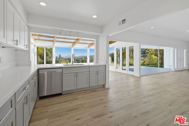 16210 Bertella Drive, Los Angeles, CA 91436