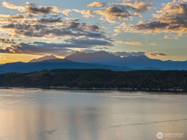 7781 E State Route 106, Union, WA 98592