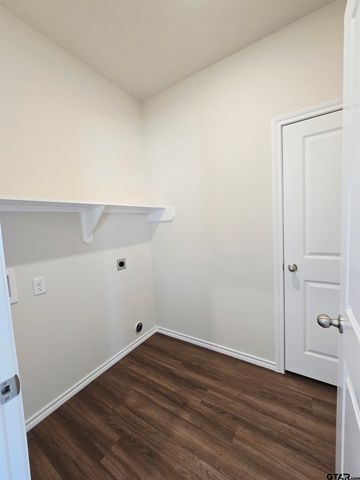 609 Park Central, Chandler, TX 75758