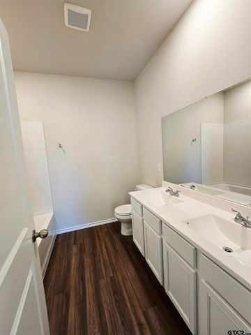 609 Park Central, Chandler, TX 75758