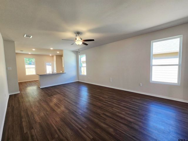 609 Park Central, Chandler, TX 75758