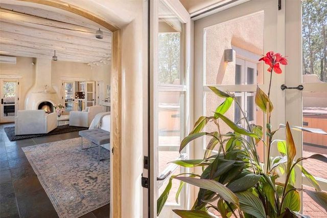 24 Paintbrush Circle, Santa Fe, NM 87506