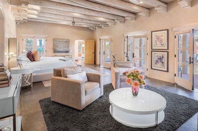 24 Paintbrush Circle, Santa Fe, NM 87506