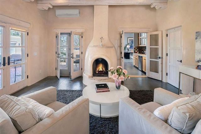 24 Paintbrush Circle, Santa Fe, NM 87506