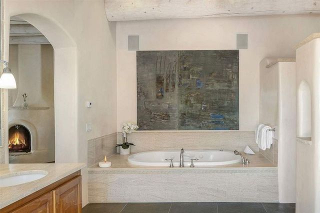 24 Paintbrush Circle, Santa Fe, NM 87506