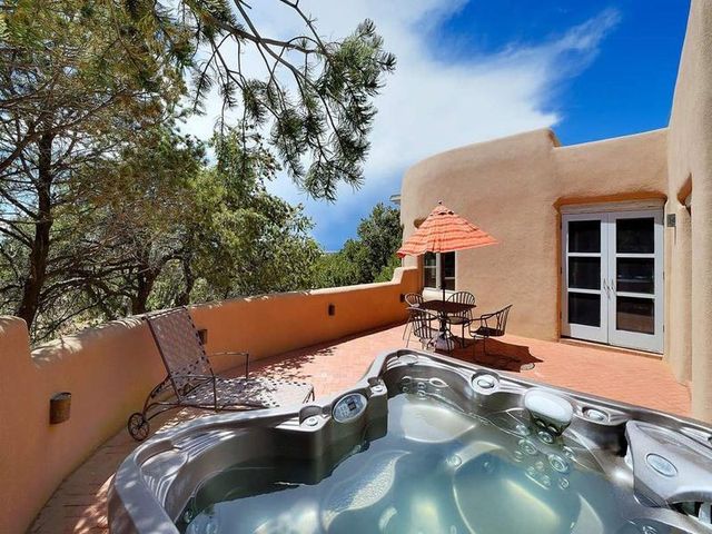 24 Paintbrush Circle, Santa Fe, NM 87506