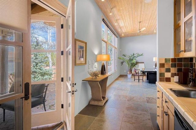 24 Paintbrush Circle, Santa Fe, NM 87506