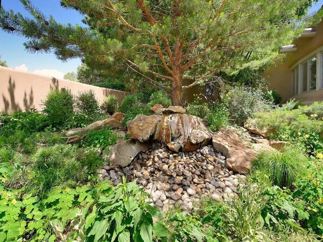 24 Paintbrush Circle, Santa Fe, NM 87506