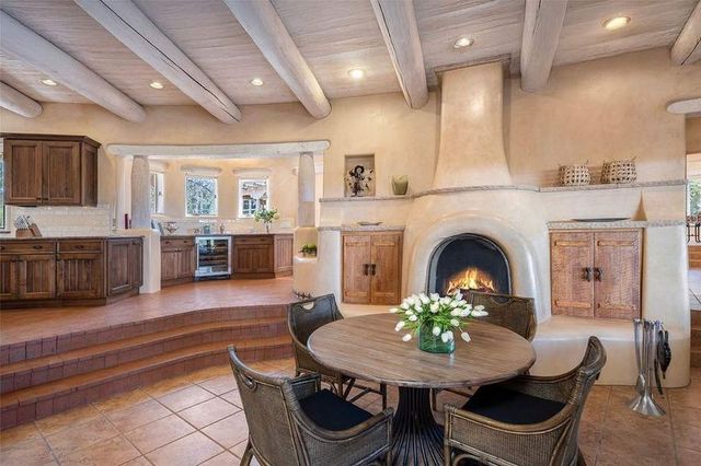 24 Paintbrush Circle, Santa Fe, NM 87506