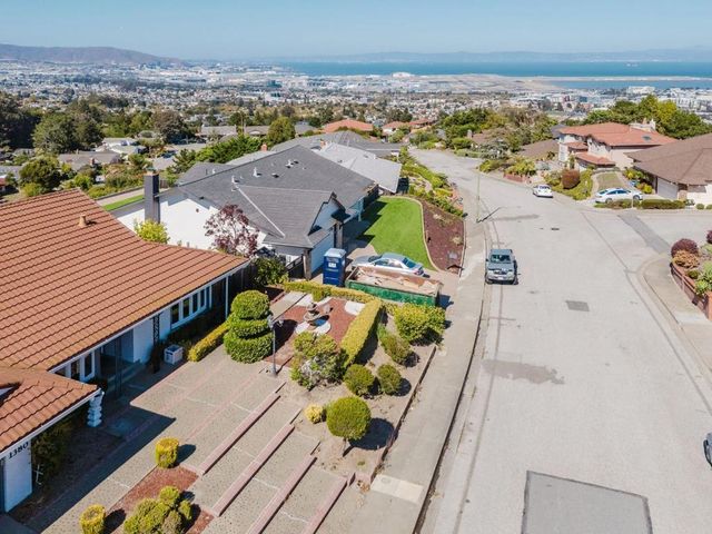 1380 Manzanita Drive, Millbrae, CA 94030