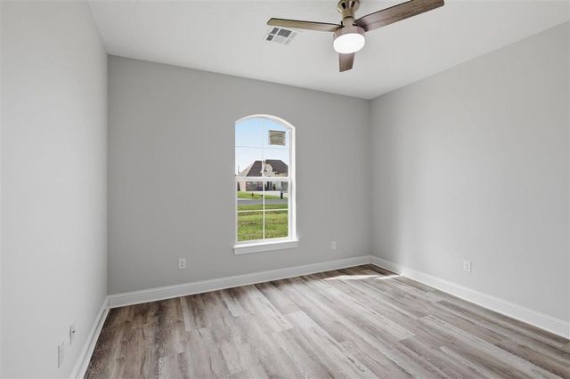 110 Hickory Street, Iowa, LA 70647