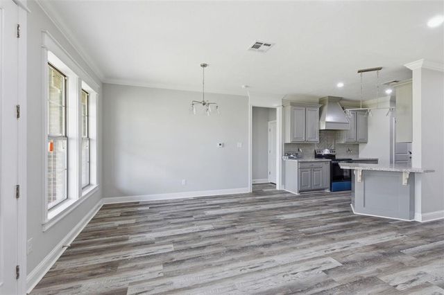 110 Hickory Street, Iowa, LA 70647