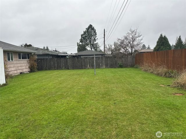 2721 Terry Avenue, Longview, WA 98632