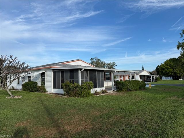 46 Desert Candle CIR, Lehigh Acres, FL 33936