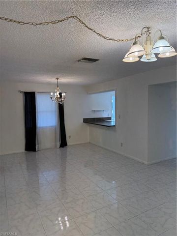 46 Desert Candle CIR, Lehigh Acres, FL 33936