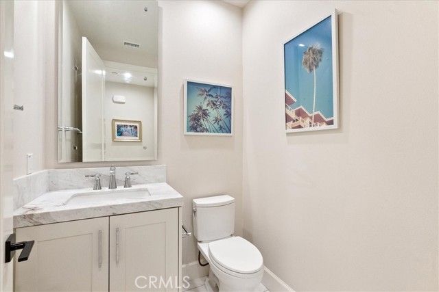 244 Coal Mine, Irvine, CA 92602