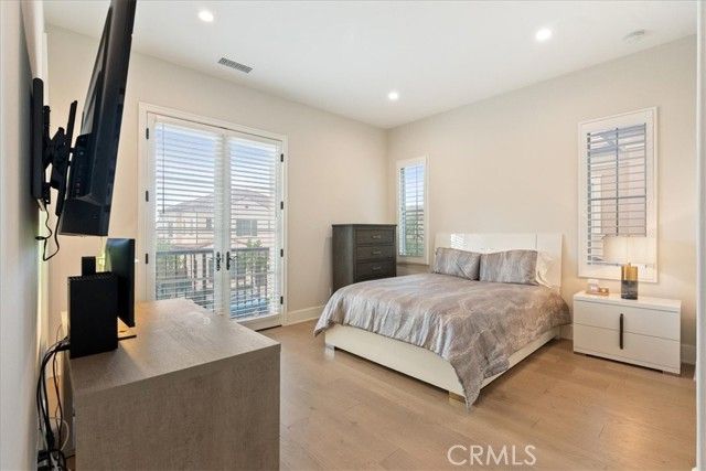 244 Coal Mine, Irvine, CA 92602