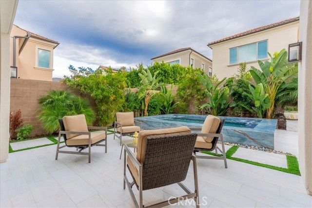 244 Coal Mine, Irvine, CA 92602