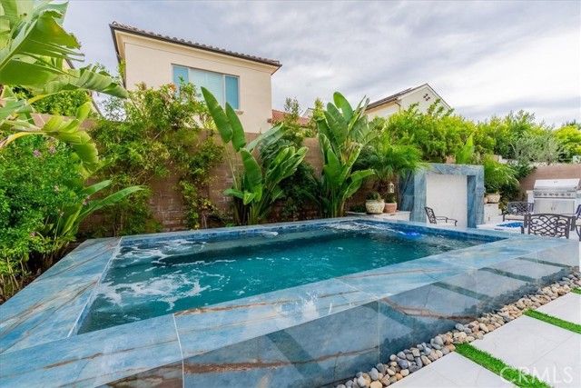 244 Coal Mine, Irvine, CA 92602