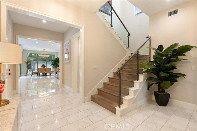 244 Coal Mine, Irvine, CA 92602