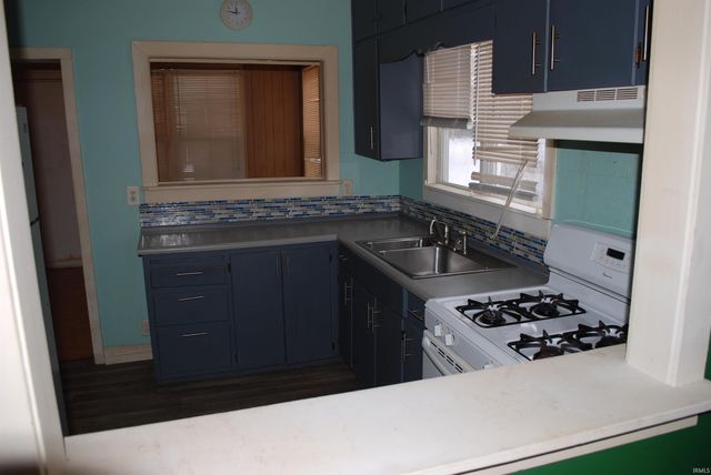 7976 N Tecumseh Road, Walkerton, IN 46574