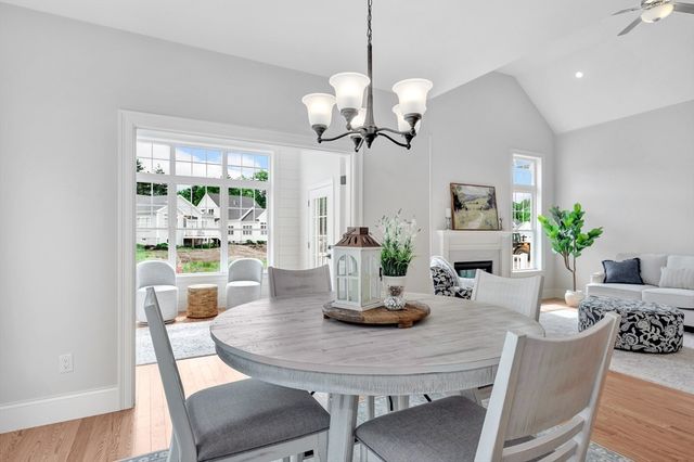 4 Weber Farm Road 4, Wrentham, MA 02093