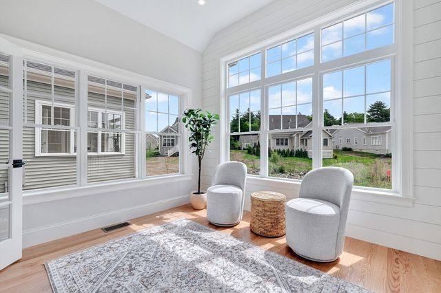 4 Weber Farm Road 4, Wrentham, MA 02093