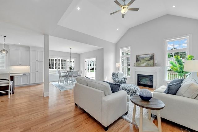 4 Weber Farm Road 4, Wrentham, MA 02093