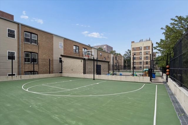 3930 N Pine Grove Avenue 2612, Chicago, IL 60613