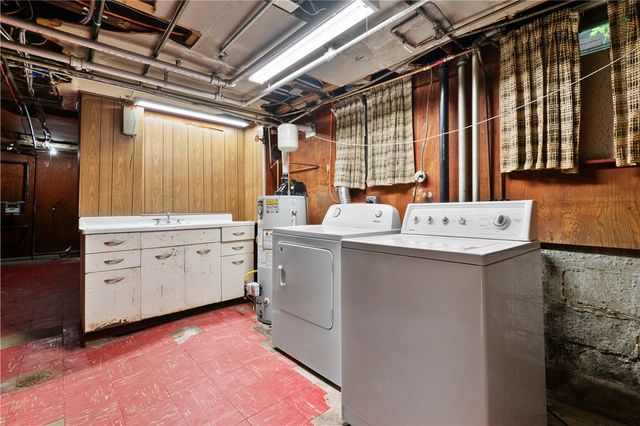 905 N Euclid Ave., Highland Park, PA 15206