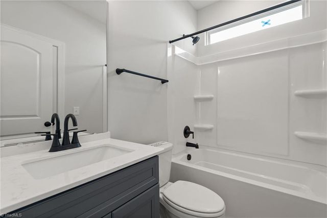 865 Brooklet Court, Winston-salem, NC 27127