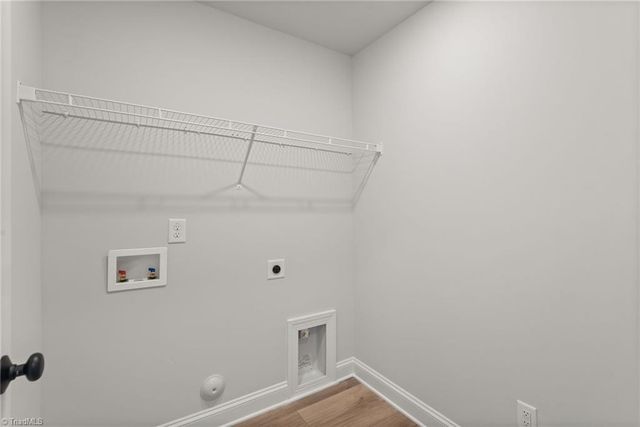 865 Brooklet Court, Winston-salem, NC 27127