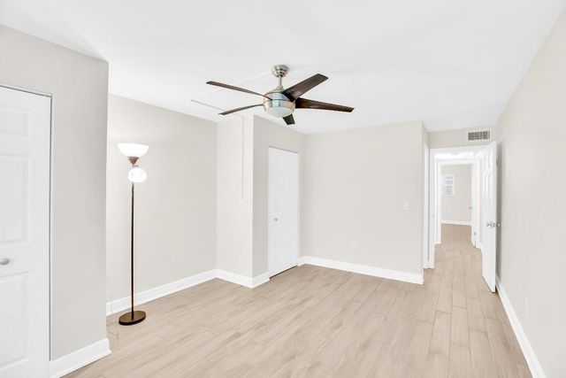 2333 Indian River Boulevard 108, Vero Beach, FL 32960