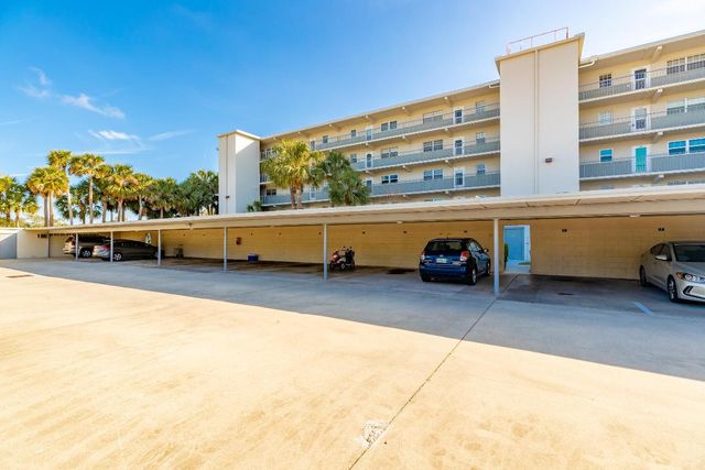 2333 Indian River Boulevard 108, Vero Beach, FL 32960