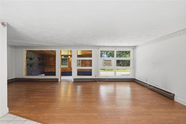 124 Chatworth Avenue, Warwick, RI 02886