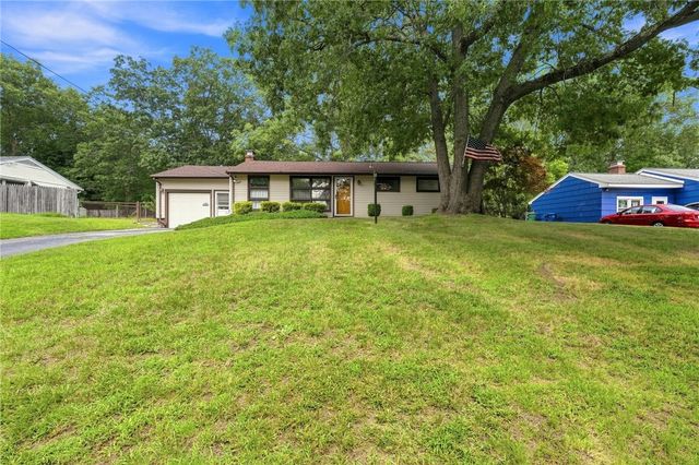 124 Chatworth Avenue, Warwick, RI 02886
