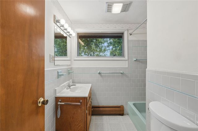 124 Chatworth Avenue, Warwick, RI 02886