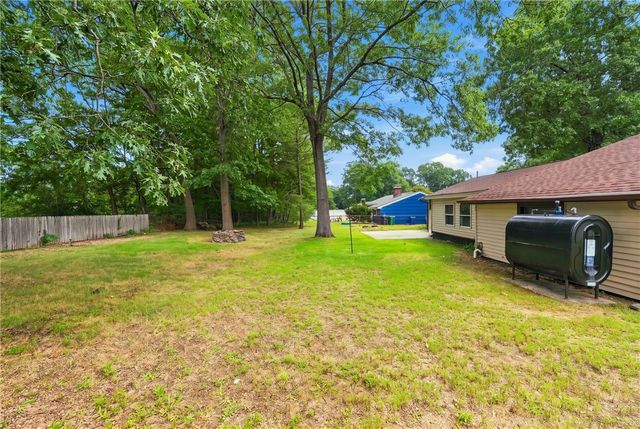 124 Chatworth Avenue, Warwick, RI 02886