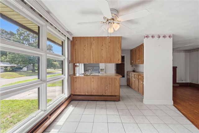 124 Chatworth Avenue, Warwick, RI 02886
