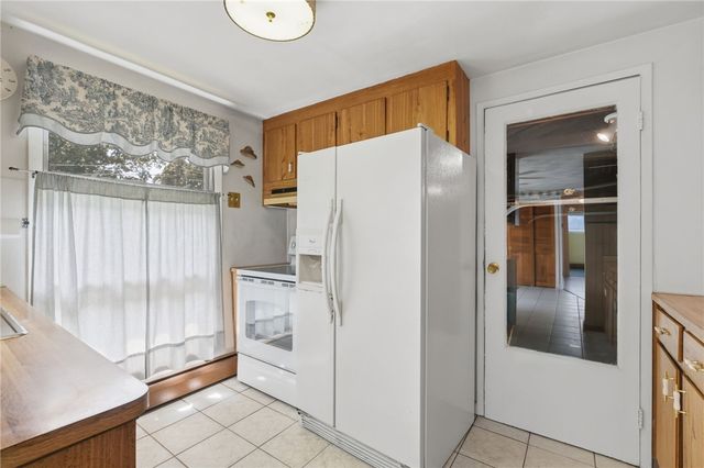 124 Chatworth Avenue, Warwick, RI 02886