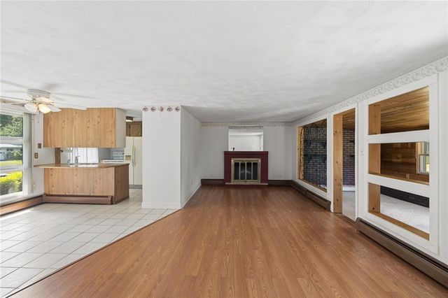 124 Chatworth Avenue, Warwick, RI 02886