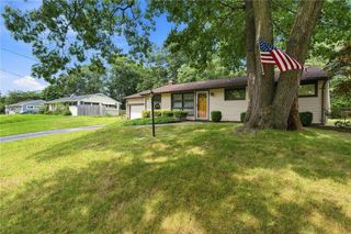 124 Chatworth Avenue, Warwick, RI 02886